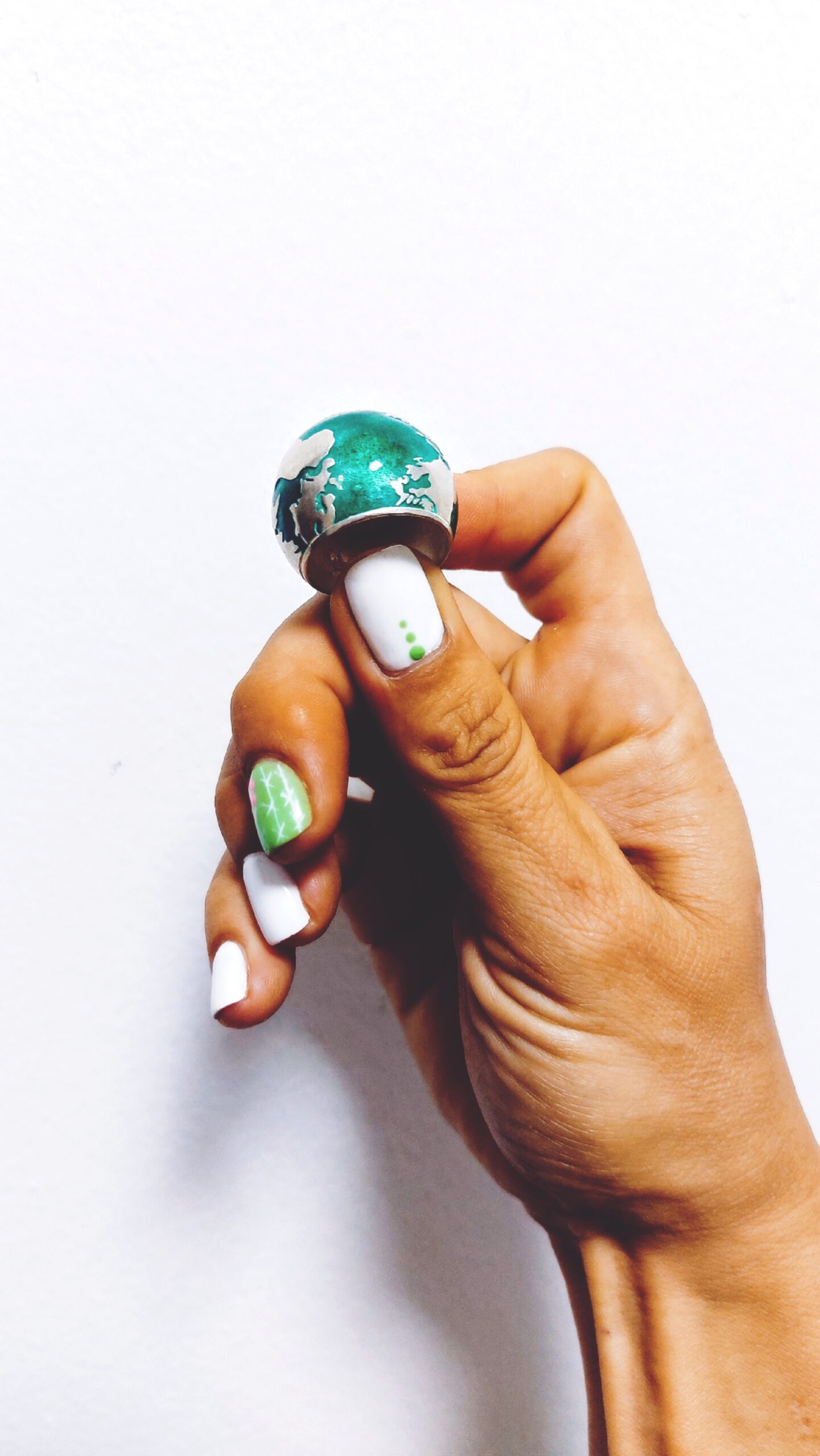 Anillo el Mundo en tus manos. - Imagen 3
